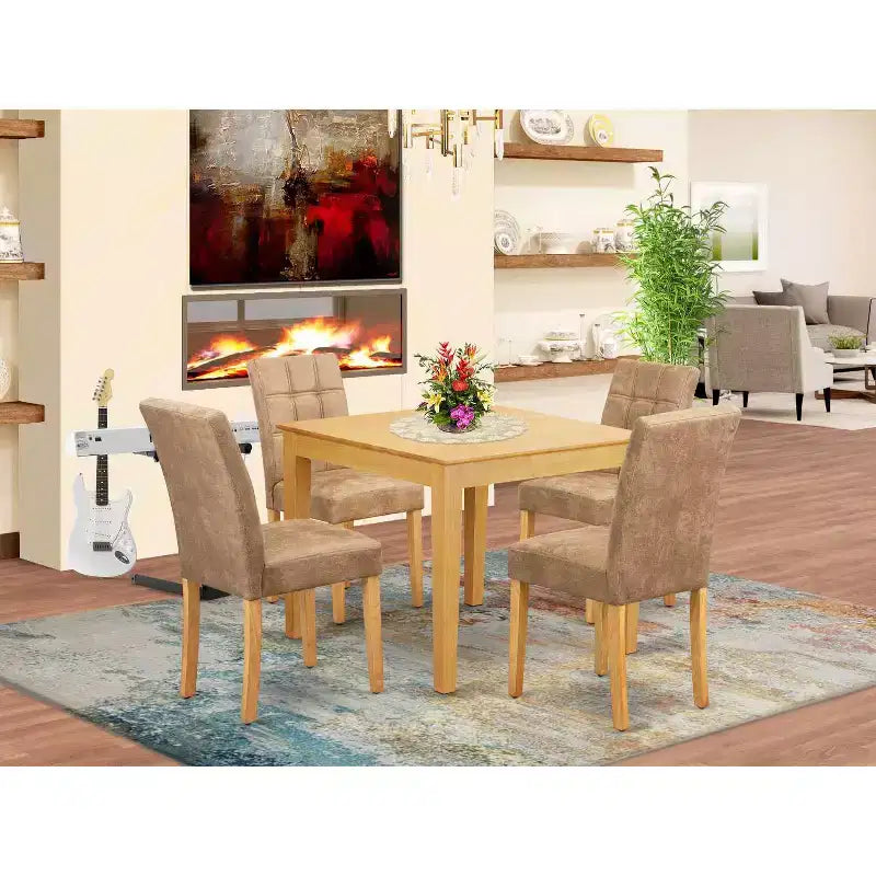 Set da pranzo quadrato in legno massiccio finitura rovere naturale da 5 pezzi - 4 posti a sedere