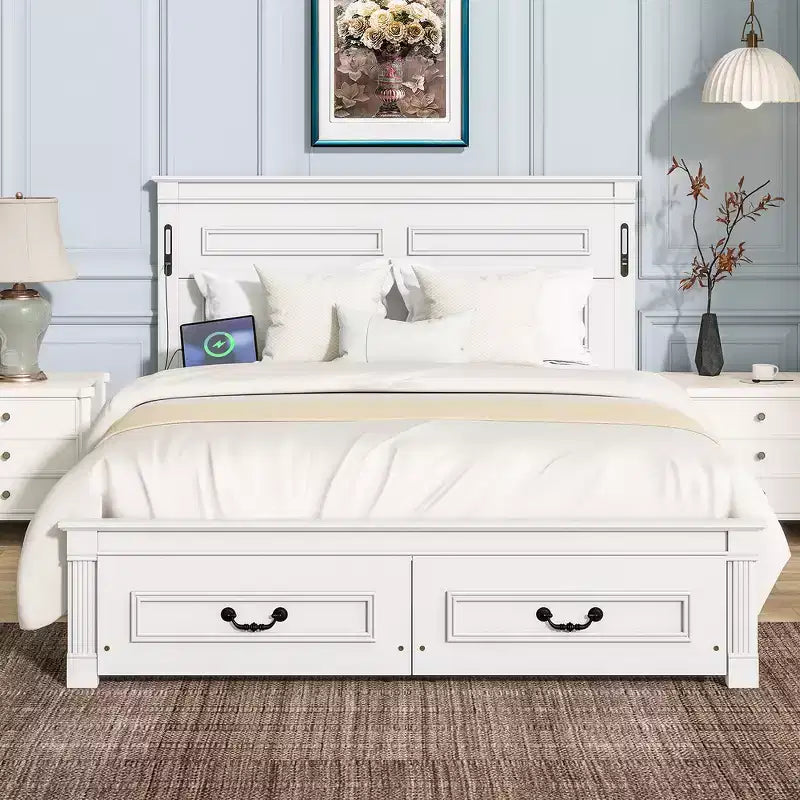 Letto matrimoniale in legno con testiera e pediera alte, 2 cassetti portaoggetti