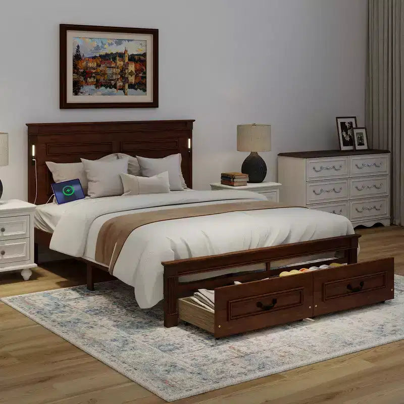 Letto matrimoniale in legno con testiera e pediera alte, 2 cassetti portaoggetti