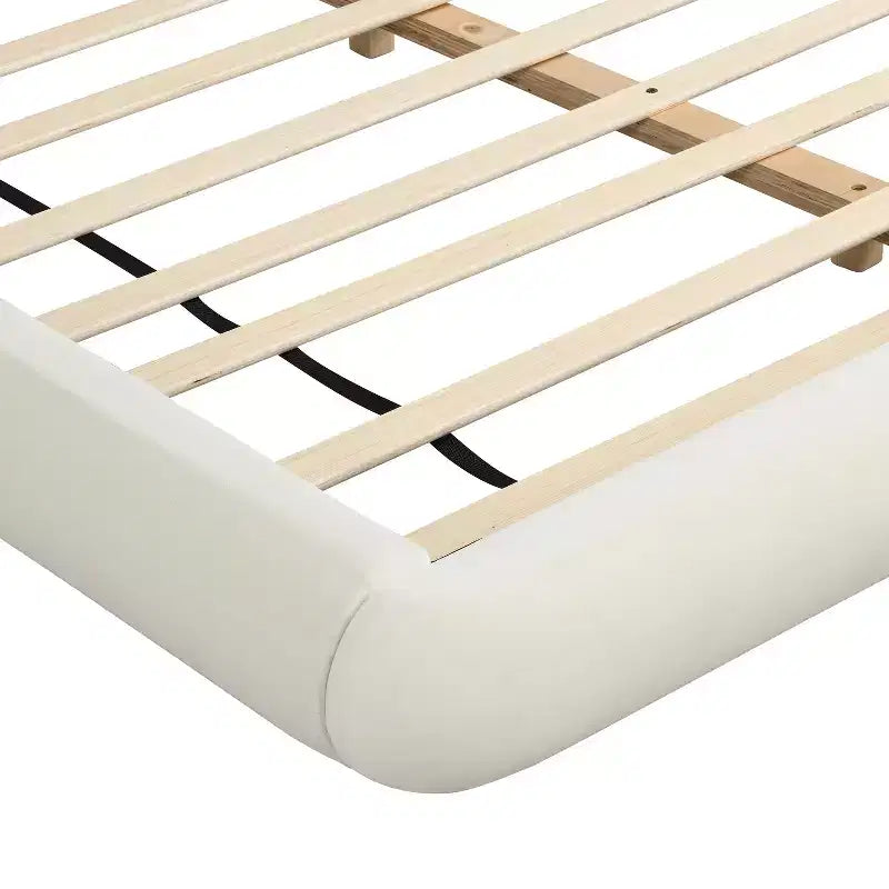 Letto Imbottito a Piattaforma Ribassato, Telaio Letto Queen/King a Filo Pavimento con Testiera Oversize, Crema