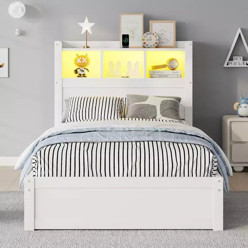 Letto in legno singolo/matrimoniale con testiera contenitore, illuminazione a LED integrata e stazione di ricarica, 2 cassetti e mobile estraibile
