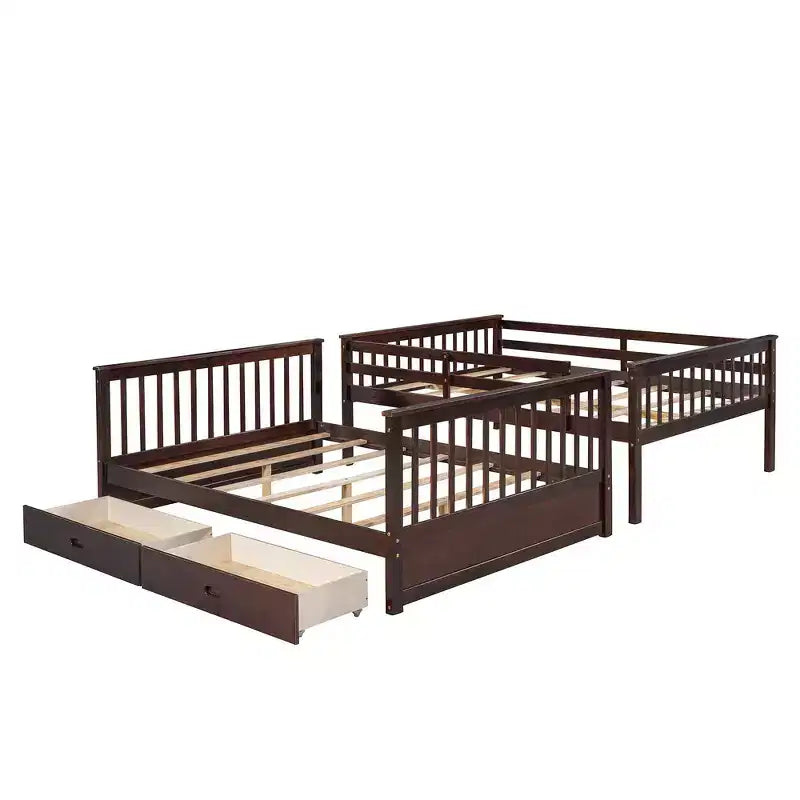Letto a castello e struttura letto matrimoniale con scalette e due cassetti portaoggetti