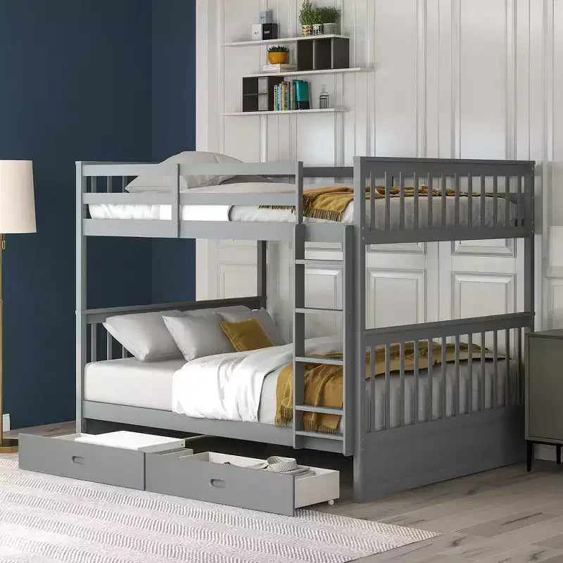 Letto a castello e struttura letto matrimoniale con scalette e due cassetti portaoggetti